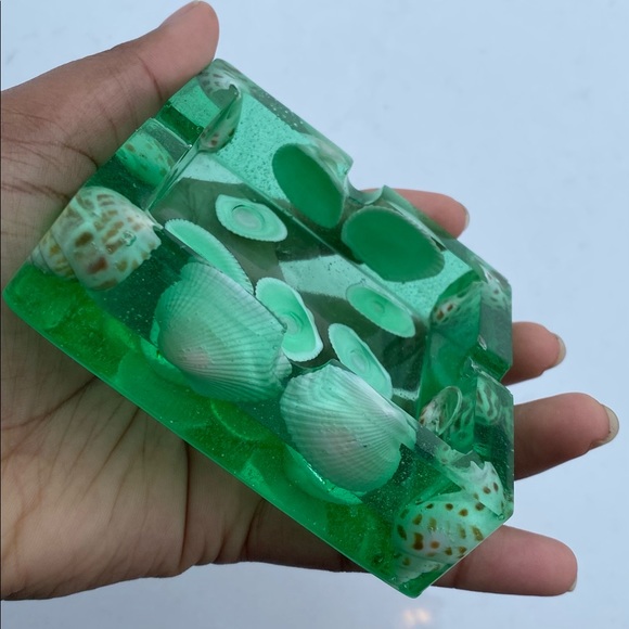 Seashells Resin Ashtray! - Picture 2 of 4